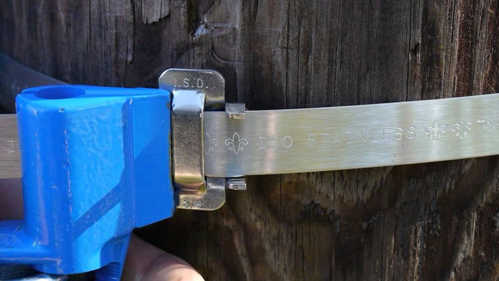 Instructions for utilizing an ISO T001 steel banding tool. Instructions for utilizing an ISO T001 steel banding tool.