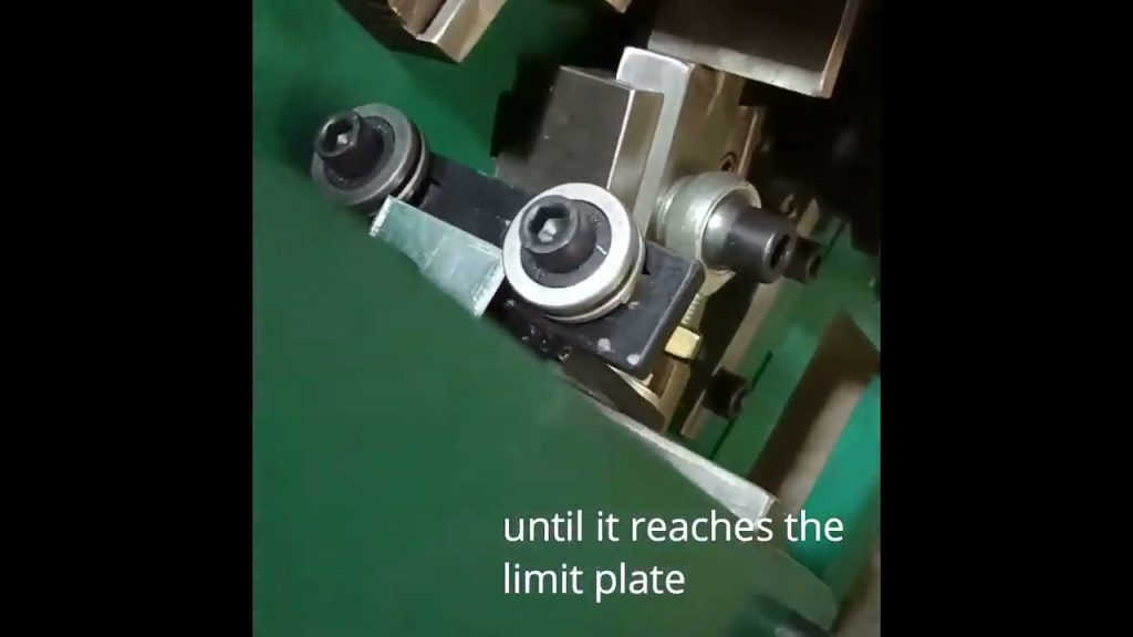 Starting the Steel Strapping Clip Machine: A Guide
