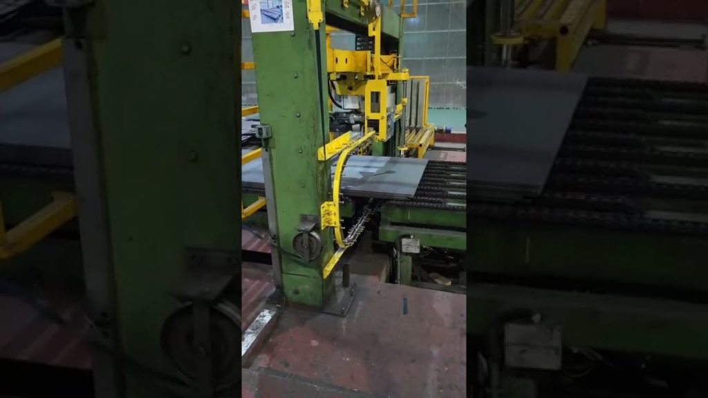 Machine for Automatically Strapping Steel Sheets Machine for Automatically Strapping Steel Sheets