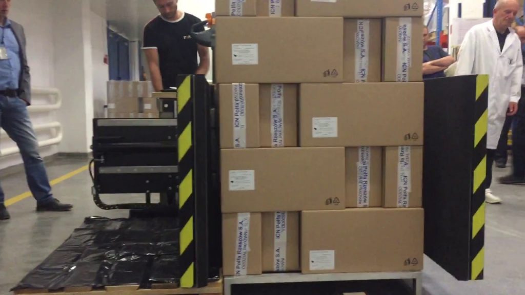 “Effortlessly Swap Mosaic Boxes with Toppy’s Pallet Inverter”