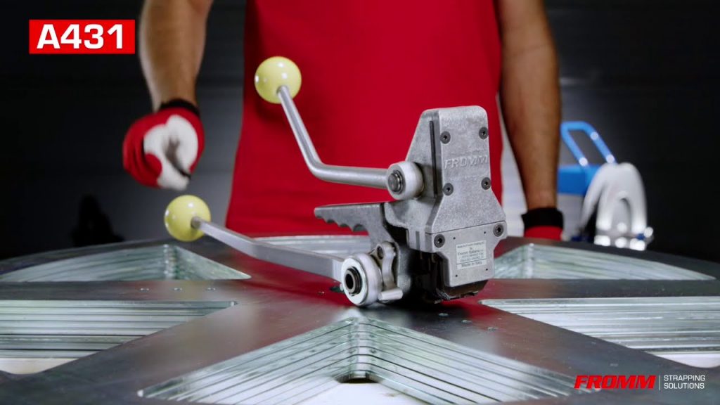 Title: Steel Strapping Tool for Manual Combination Use