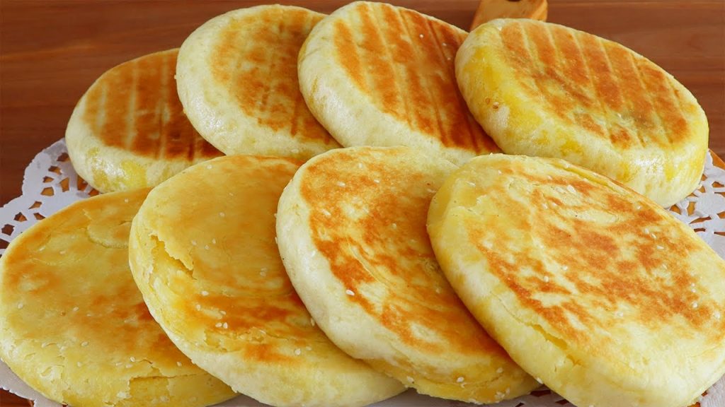 A Delicious Recipe for Homemade Chinese Sweet Crispy Breakfast Pancakes – Soft, Fragrant and Crumbly【海娟美食】 A Delicious Recipe for Homemade Chinese Sweet Crispy Breakfast Pancakes – Soft, Fragrant and Crumbly【海娟美食】