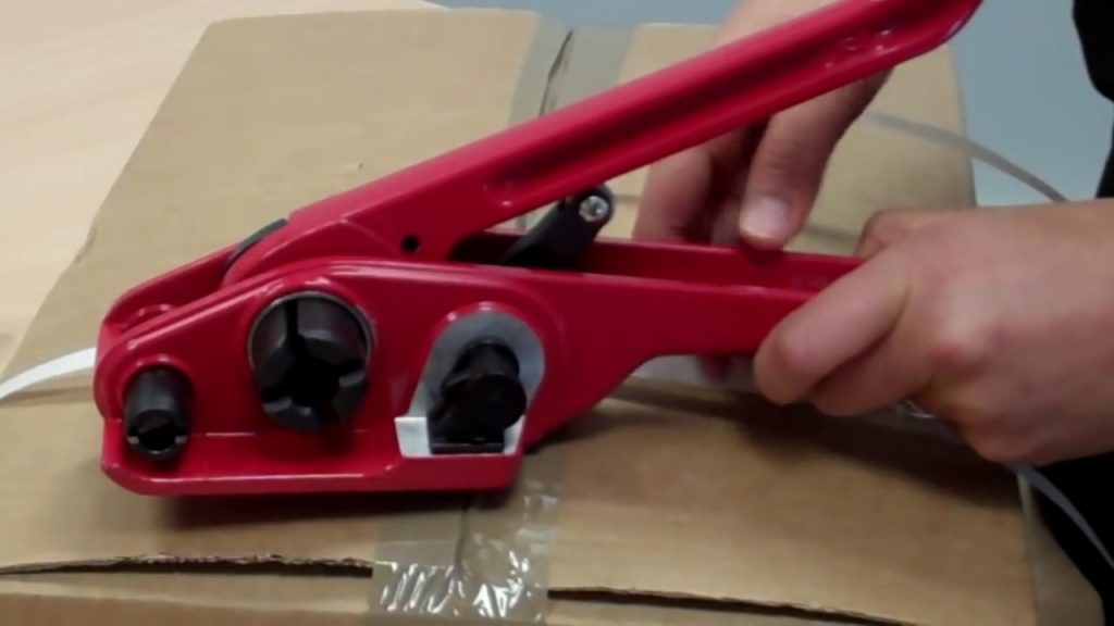 Steps for Utilizing a Strapping Tensioner and Sealer Tool
