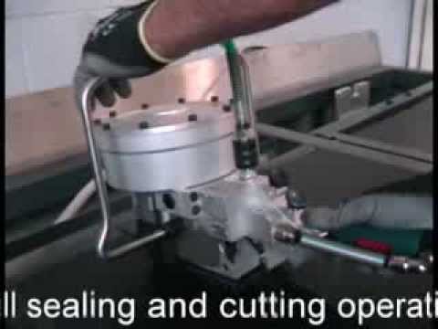 Pneumatic Tool for Steel Strap Strapping. Pneumatic Tool for Steel Strap Strapping.