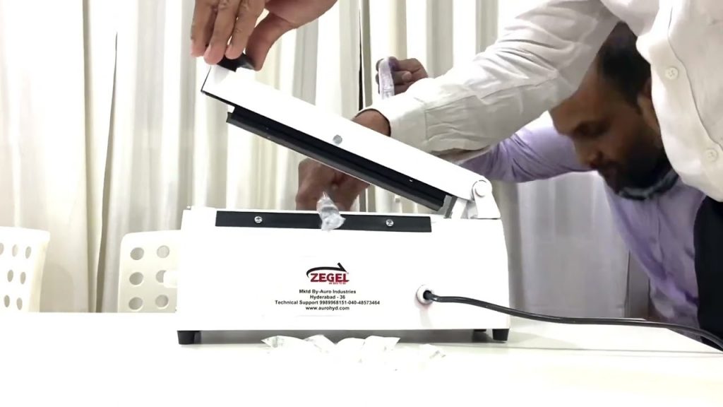 Efficient and Precise Chuski Cutting and Packing Machine.