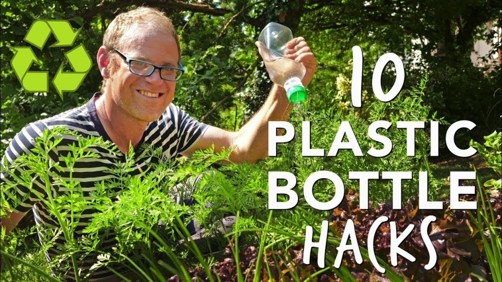 “Smart Ways to Upcycle Plastic Bottles in Your Garden 🌱”