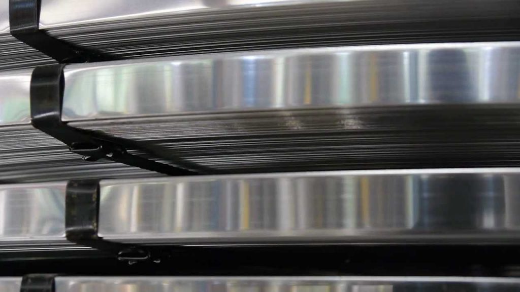 Title: Products and Equipment for Stainless Steel Banding and Strapping Title: Products and Equipment for Stainless Steel Banding and Strapping