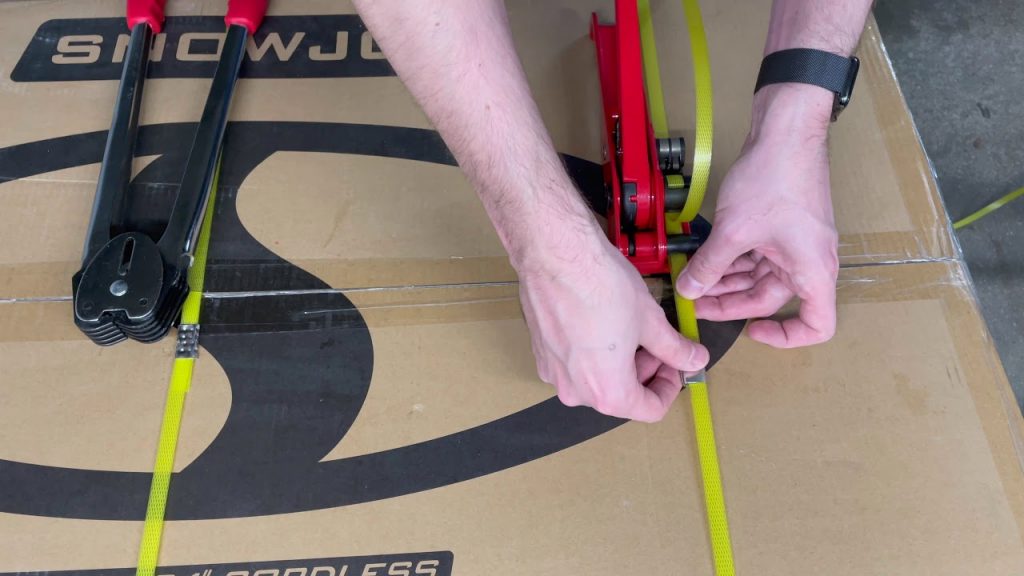 Instructions for Utilizing a Pallet Packaging Strapping Banding Instructions for Utilizing a Pallet Packaging Strapping Banding