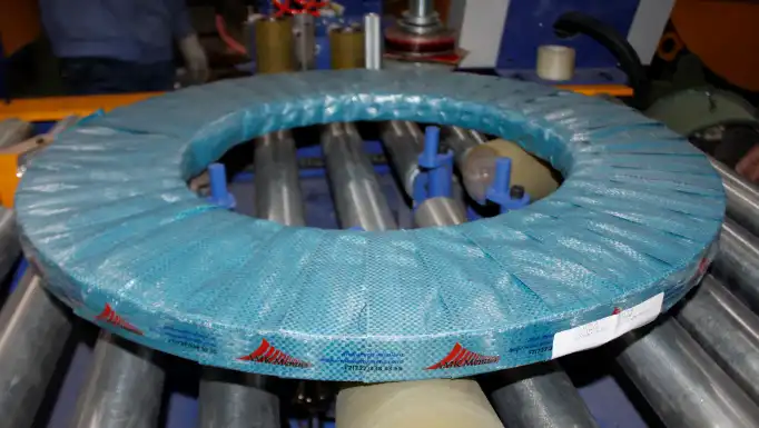 Automatic-Tire-Packaging-Line2.webp