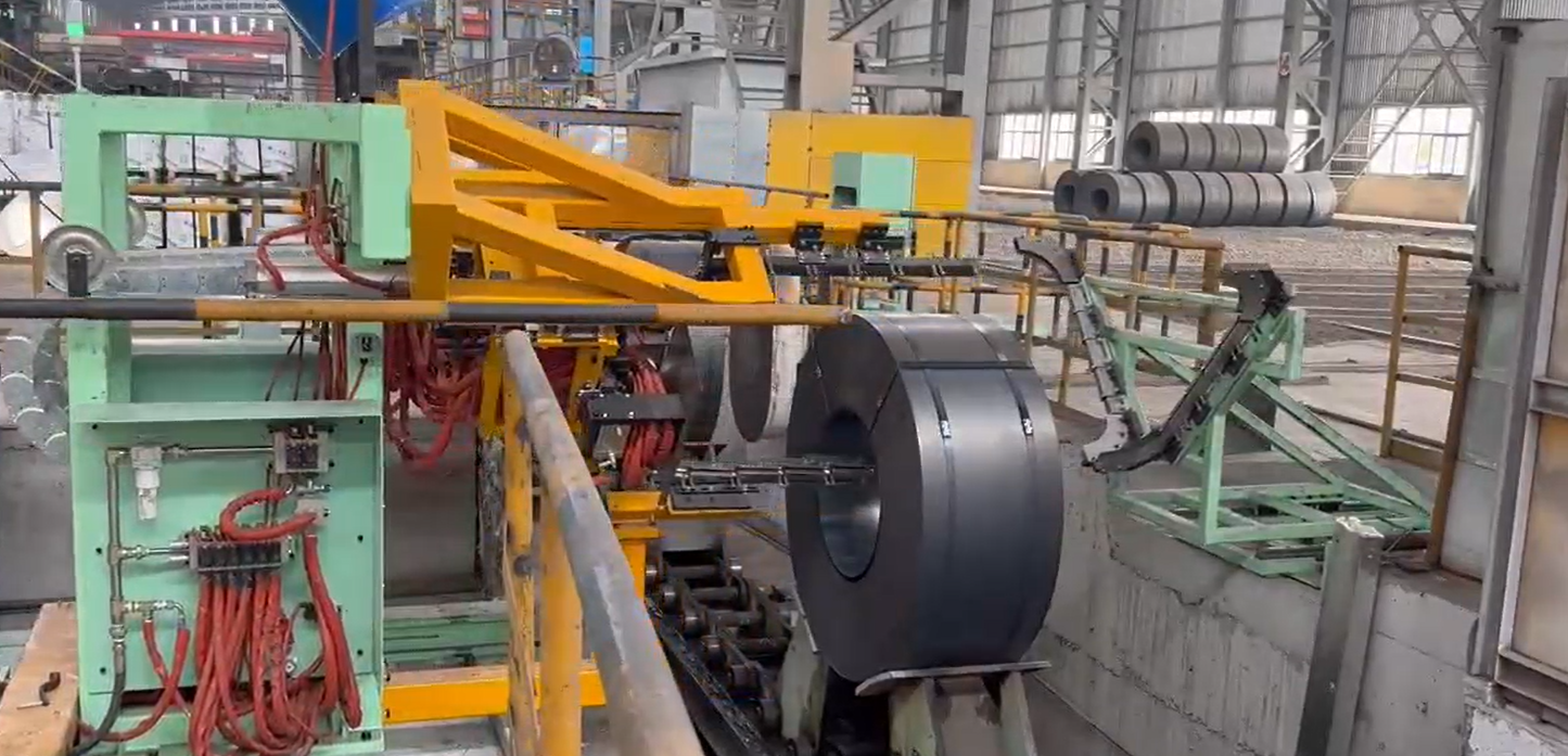 conveyor out-feeding