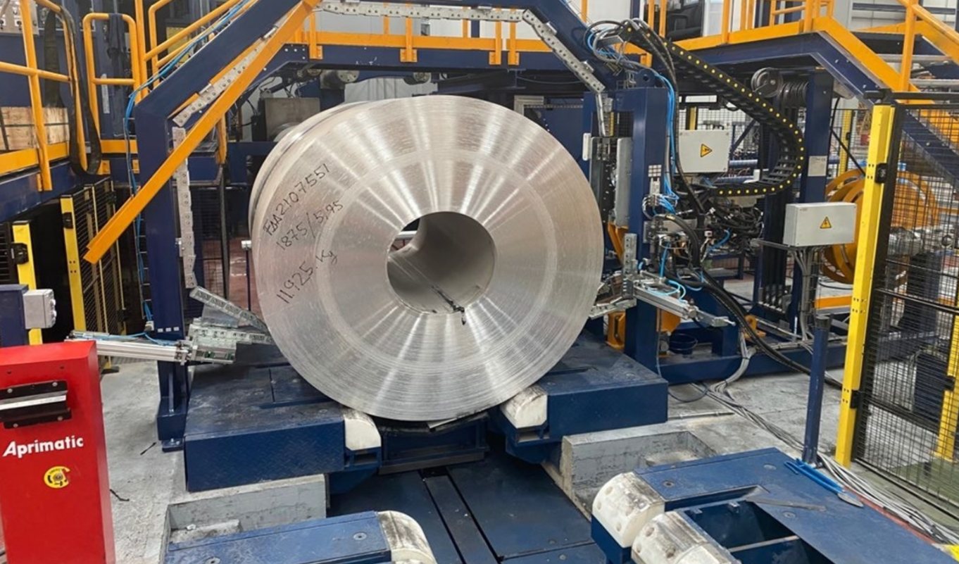 alt text: Diagram showing timber feeder stacking machine integration in coil packing line